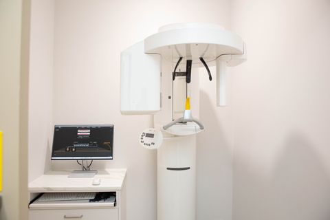 Dental x-ray imaging unit and computer at Y3 Smiles Dental