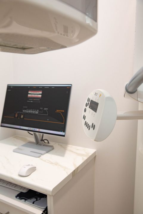 Dental x-ray imaging computer at Y3 Smiles Dental