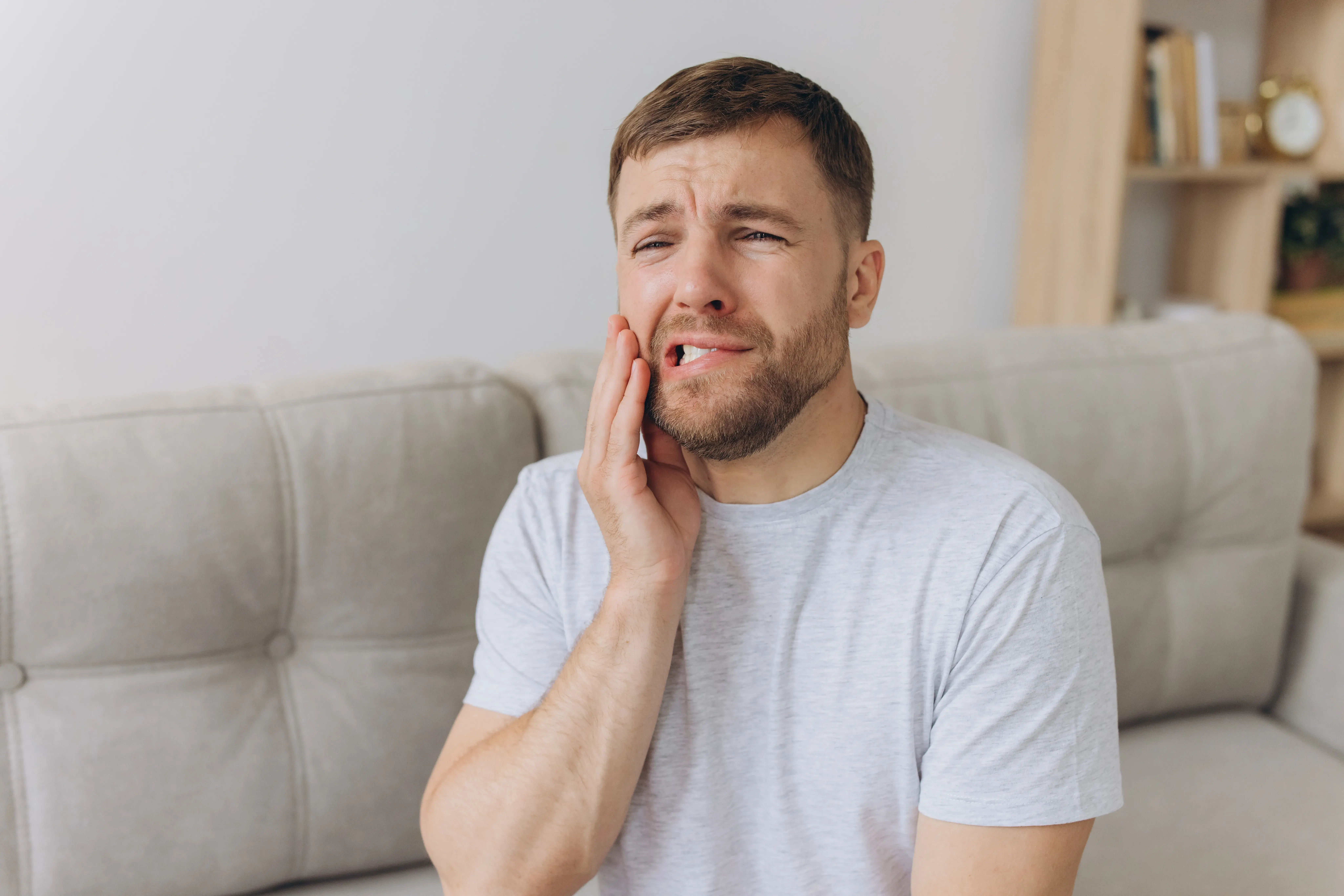 Emergency dental care and pain relief